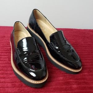 Like New Naturalizers